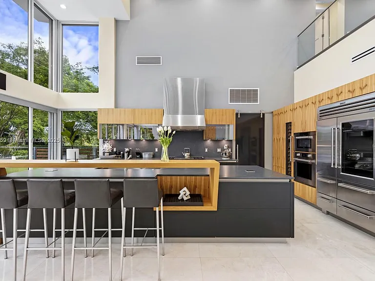 14305 Stirling Rd — Photo 15