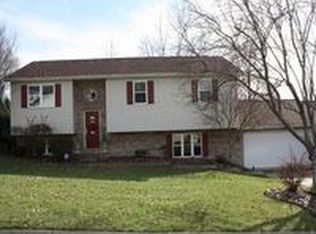 104 Sterling Dr, Hurricane, WV 25526