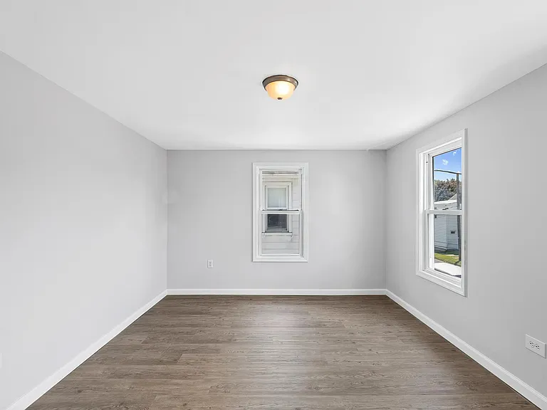 509 Miller St — Photo 21