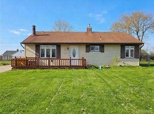24 La Salle Ct, Grand Island, NY 14072