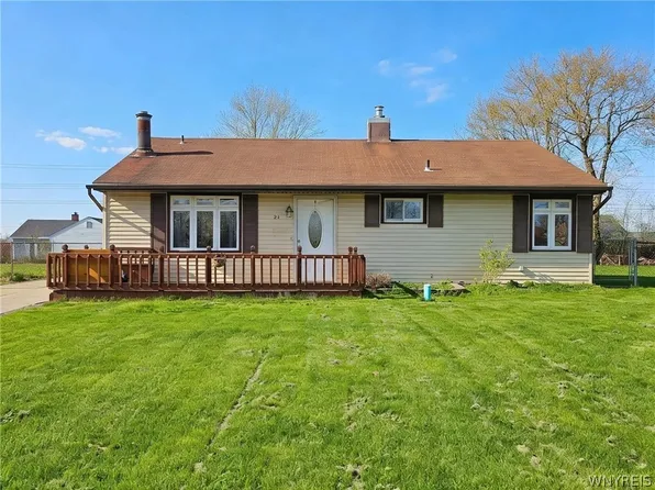 24 La Salle Ct, Grand Island, NY 14072