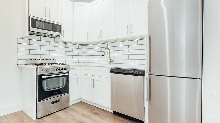 Rented by Nooklyn NYC LLC | media 2