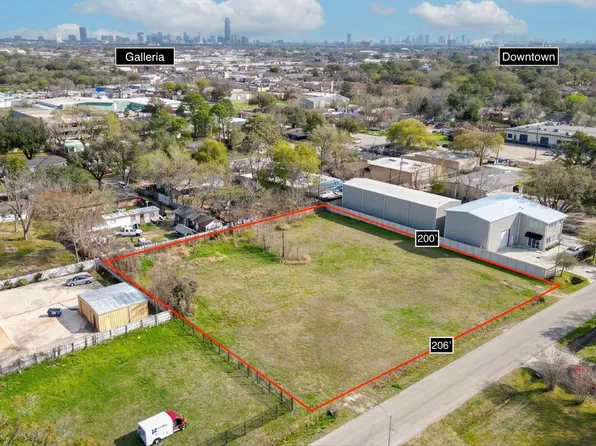 5814 Cypress St, Houston, TX 77074