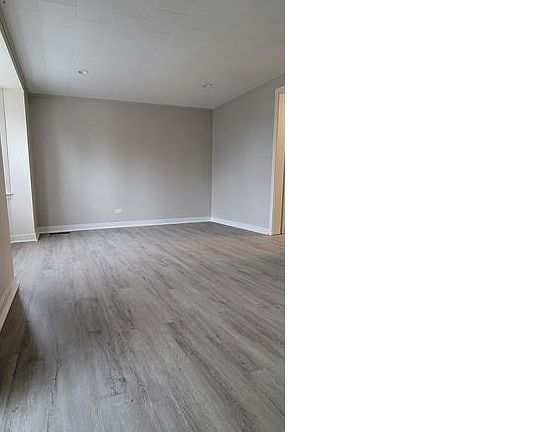 2nd image of 1630 N Prairie Ave