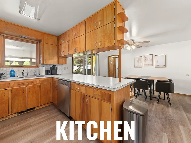 6532 N Drumheller St #2 — Photo 14