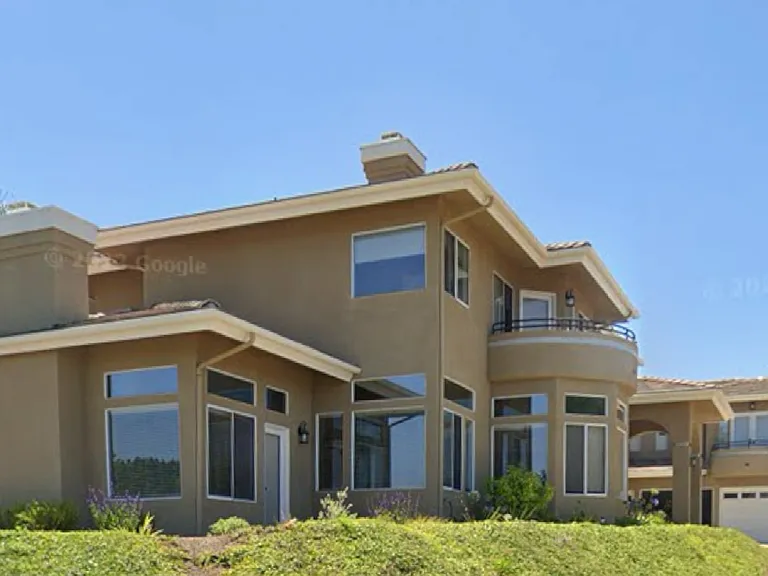 2381 Almeria Ct — Photo 8
