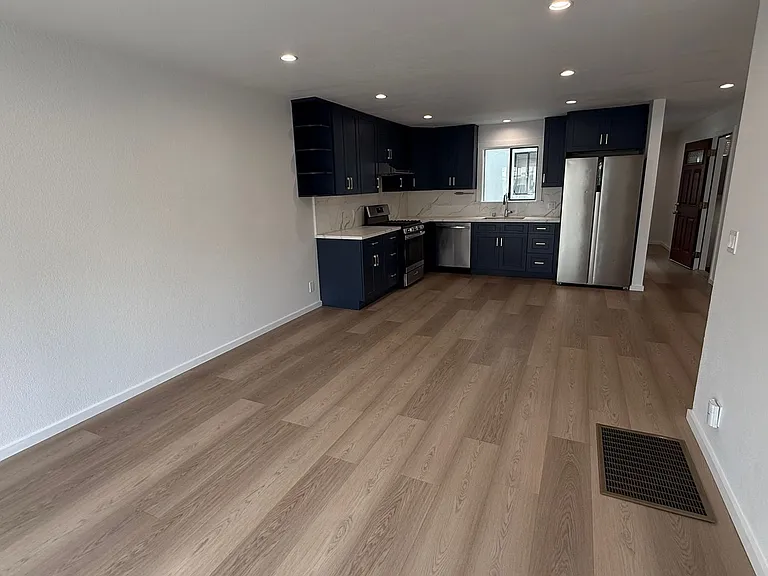 RC - 1630 Oakdale, Ave., San Francisco, CA, 94124 — Photo 22