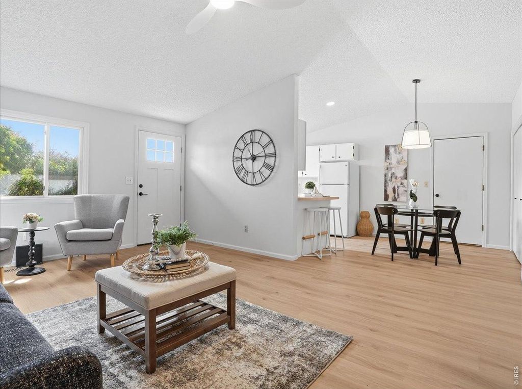 1319 Edwina Pl