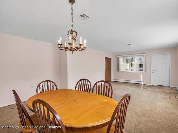 2nd image of 143 Bonaire Dr