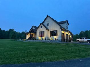 11 Knolls Rd, Wallkill, NY 12589