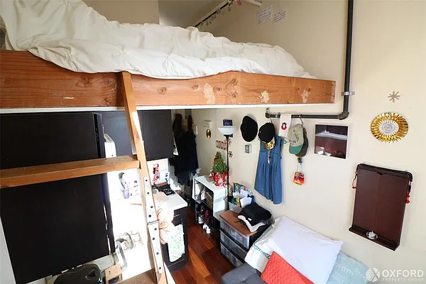 Rented by Oxford Property Group | media 18