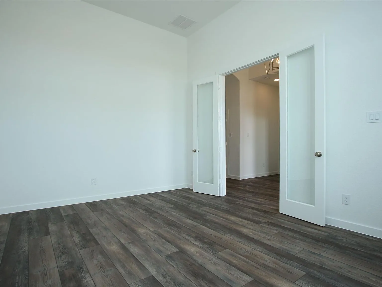 4 bed, 3.5 bath, 3123 sqft, $4,500 — Photo 4
