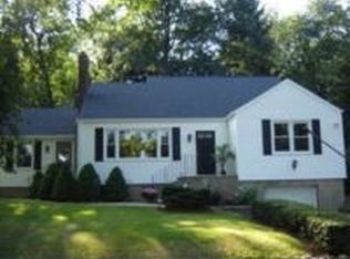 812 Alling Rd, Orange, CT 06477