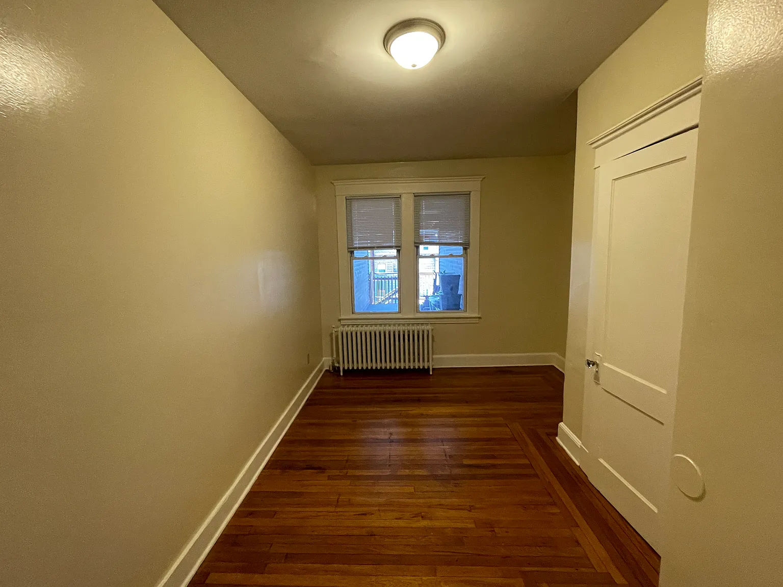 4 bed, $1,850 — Photo 2
