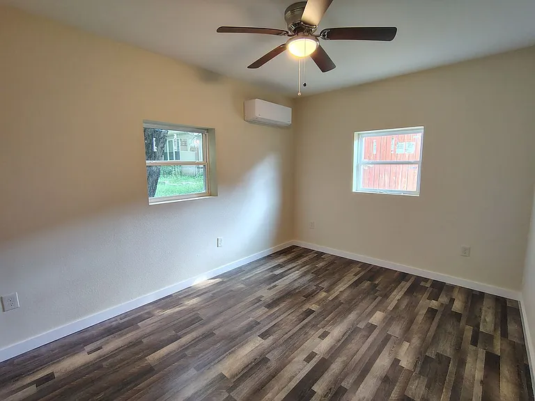 250 Wilson St — Photo 20