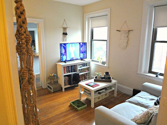 5th image of 6 Brown Ter APT 2R