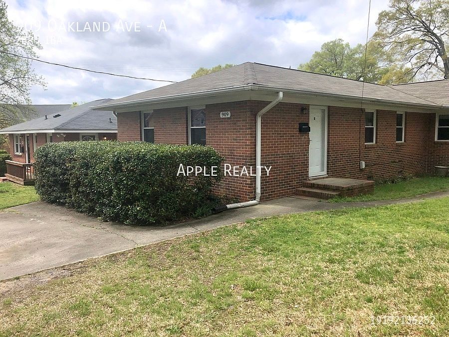 1st image of 909 Oakland Ave #A