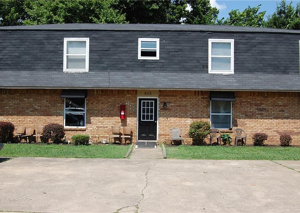 1st image of 613 N Betty Jo Dr