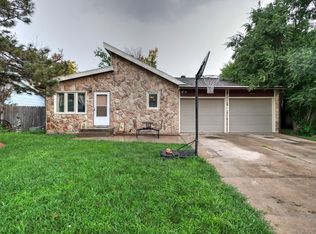 2817 N Belmont Pl, Garden City, KS 67846
