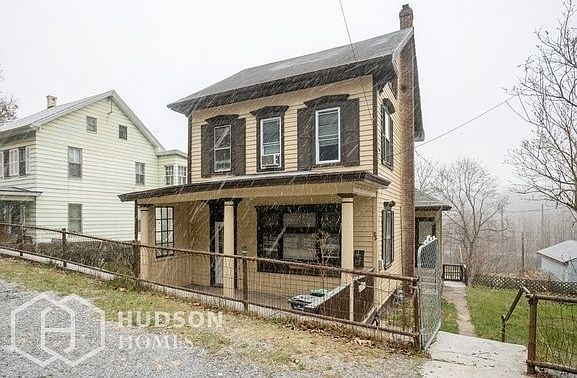 1st image of 807 N 1st St