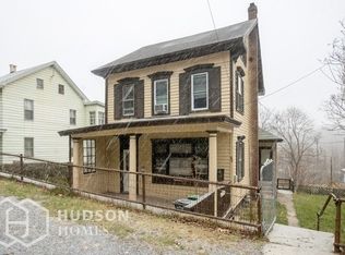 807 N 1st St, Lehighton, PA 18235