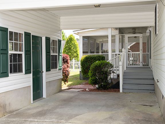 Breezeway, workshop, porch