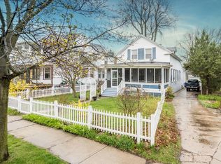 530 61st St, Kenosha, WI 53143