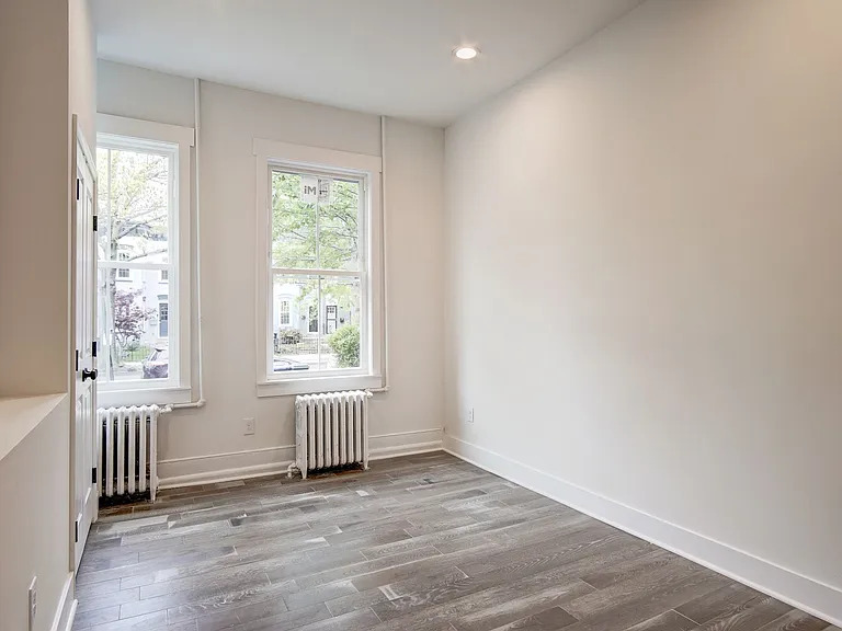 3111 Warder St NW #1 — Photo 3