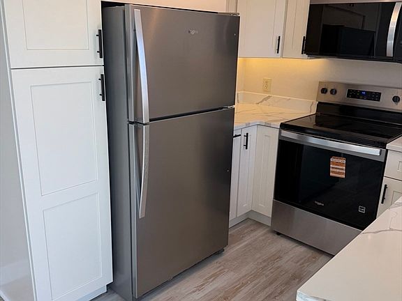 3rd image of 23 Victoria Heights Rd Unit 23