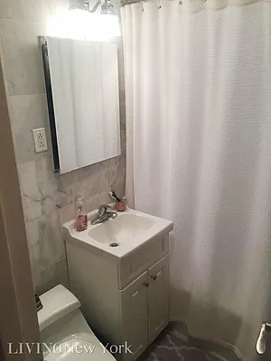 Rented by Living New York | media 12