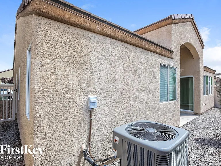 6345 Salmon Mountain Ave — Photo 15