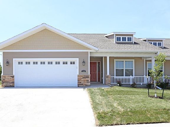 2nd image of 130 SE Golden Harvest Dr