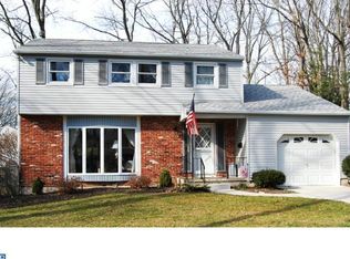 16 Gray Birch Rd, Turnersville, NJ 08012