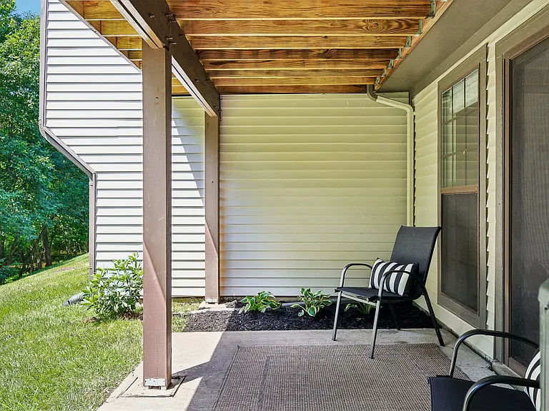 1608 Shady Cove Ln — Photo 56