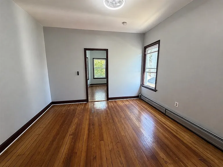 869 Brock Ave #2S — Photo 5