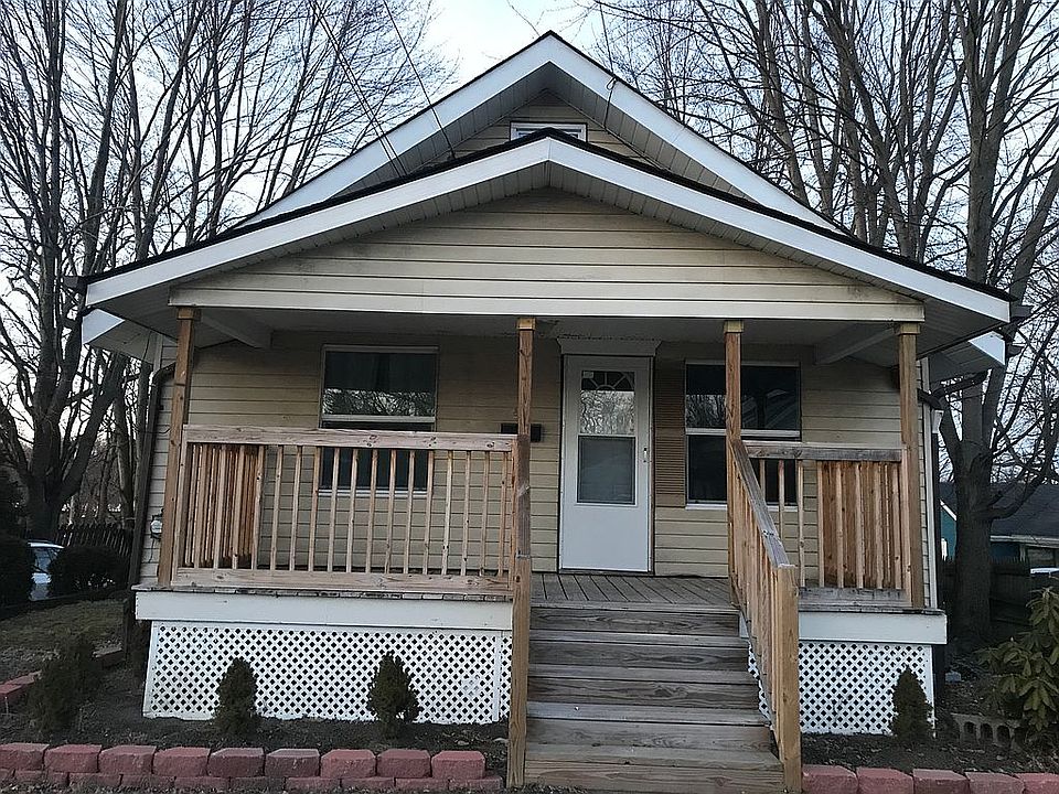 1st image of 471 Fairview Ave