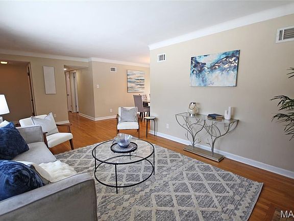 5th image of 1150 Pembroke Dr