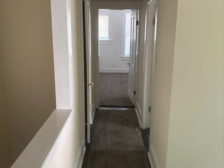 222 W 2nd Ave — Photo 8