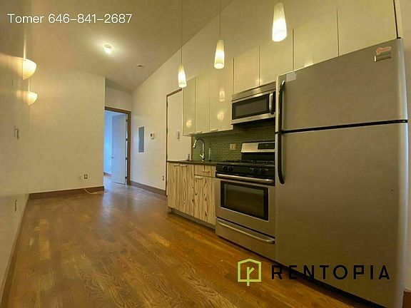 2nd image of 116 Jefferson Ave #3N