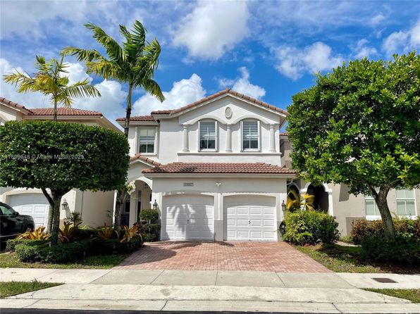 10807 NW 84th Ln UNIT 10807