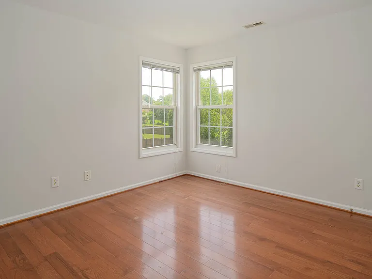 200 Stablegate Dr — Photo 28
