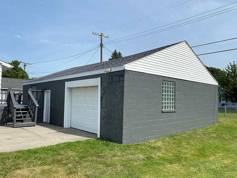 1816 Howard St — Photo 21