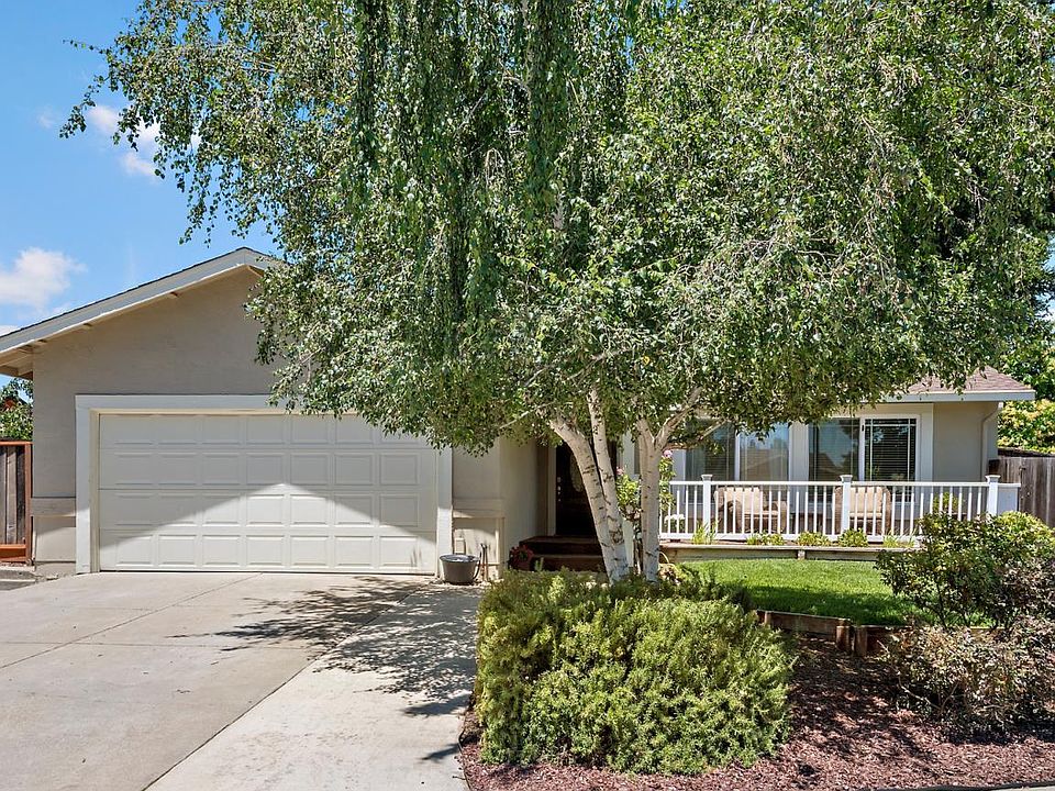1st image of 17170 Pine Way