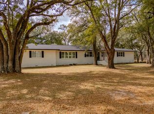 7095 Providence Church Rd, Grand Ridge, FL 32442