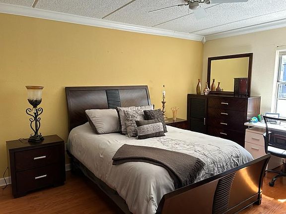 4th image of 4701 Christa Ct Unit 342