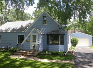 1423 Carney Ave, Mankato, MN 56001