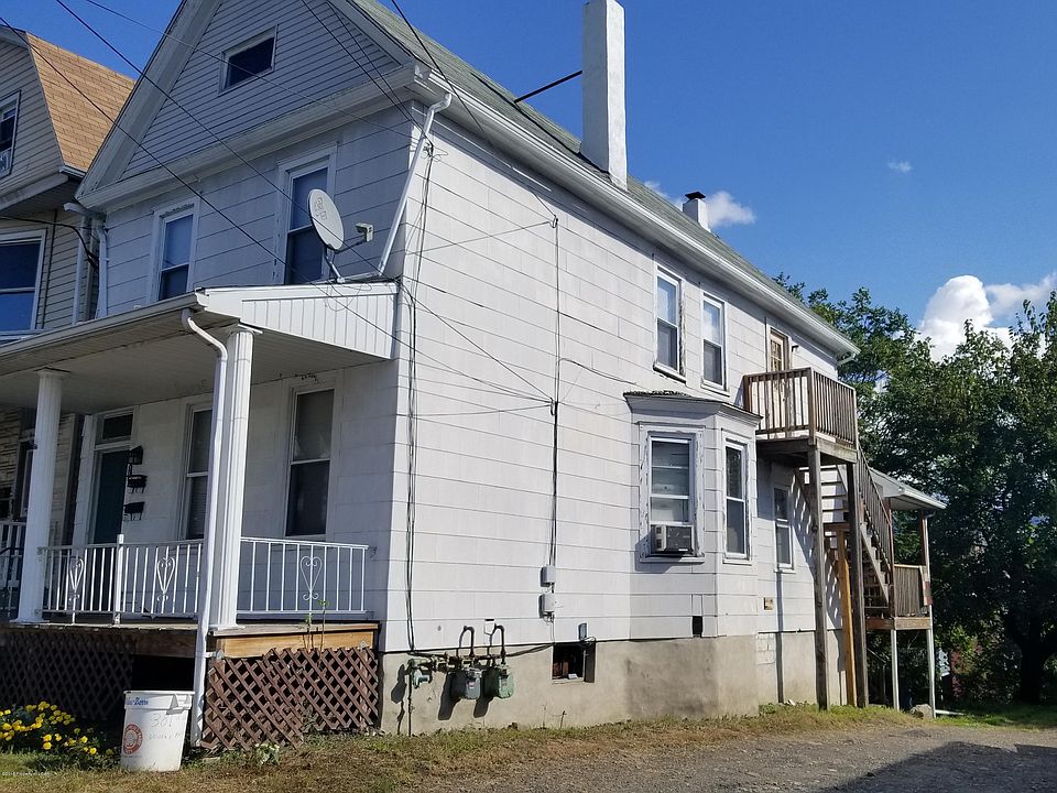 2nd image of 381 N Washington St