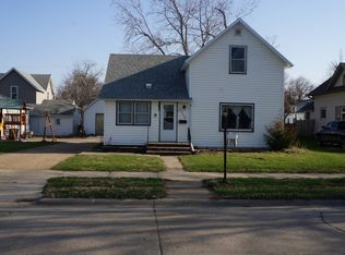 1720 17th St, Rock Valley, IA 51247