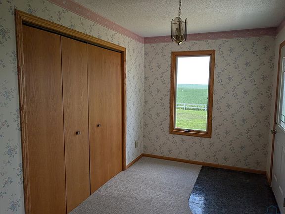 5th image of 247 560th St