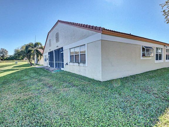 2nd image of 15275 Summer Lake Dr